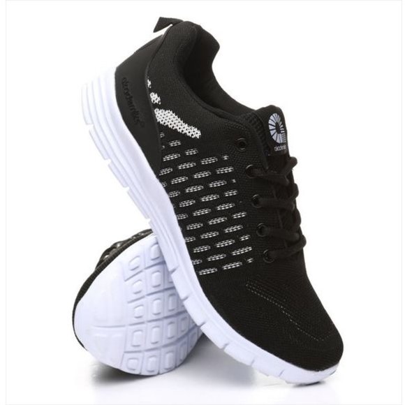 Akademiks Other - Akademiks Men's Knitted Jogger Sneaker Black White